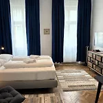 Schoene Dreizimmerwohnung Direkt Am Augarten