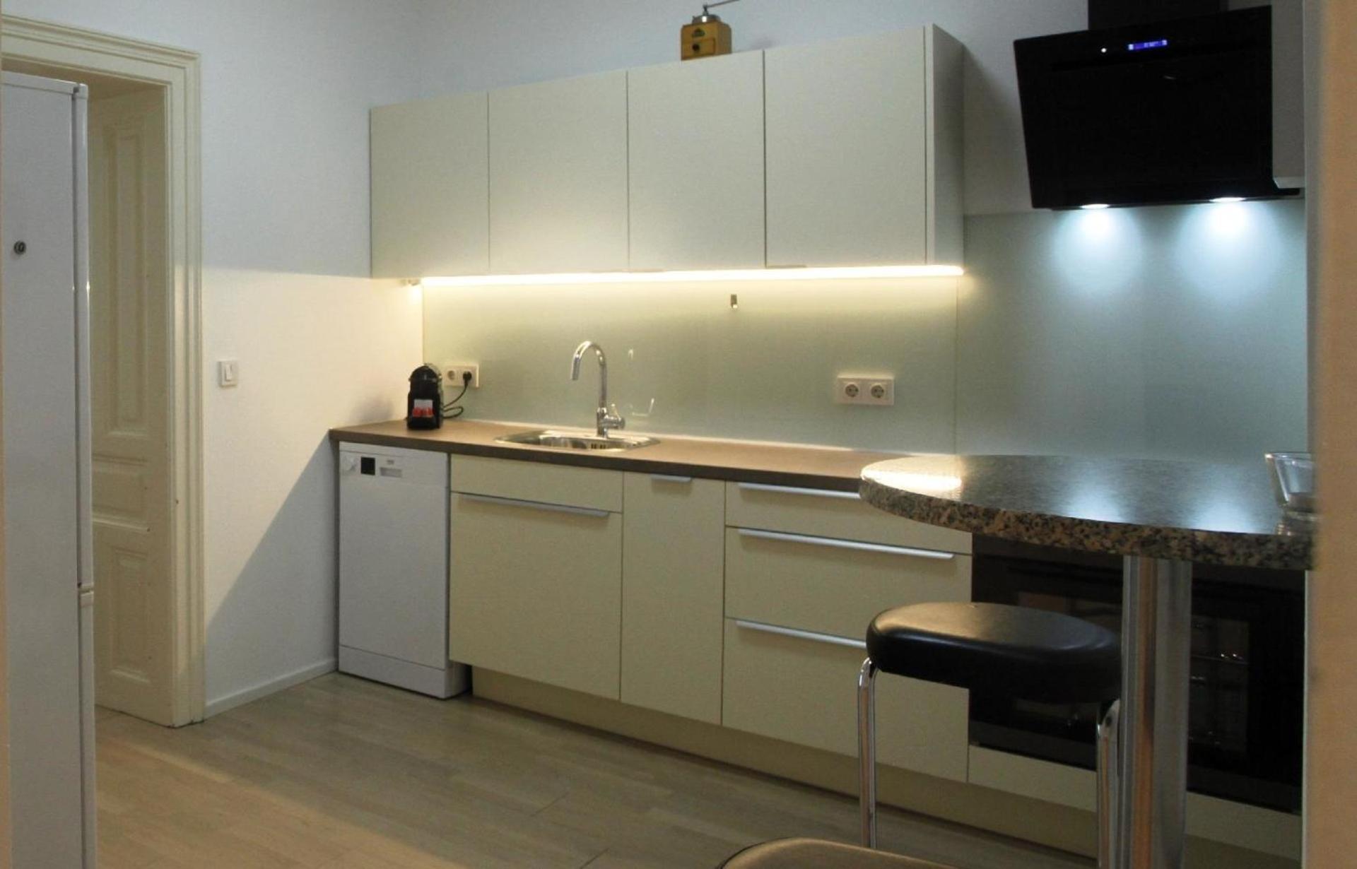 Schoene Dreizimmerwohnung Direkt Am Augarten Apartment