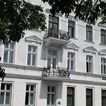 Schoene Dreizimmerwohnung Direkt Am Augarten